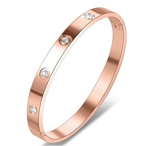 Princess P rose gold bangle bracelet